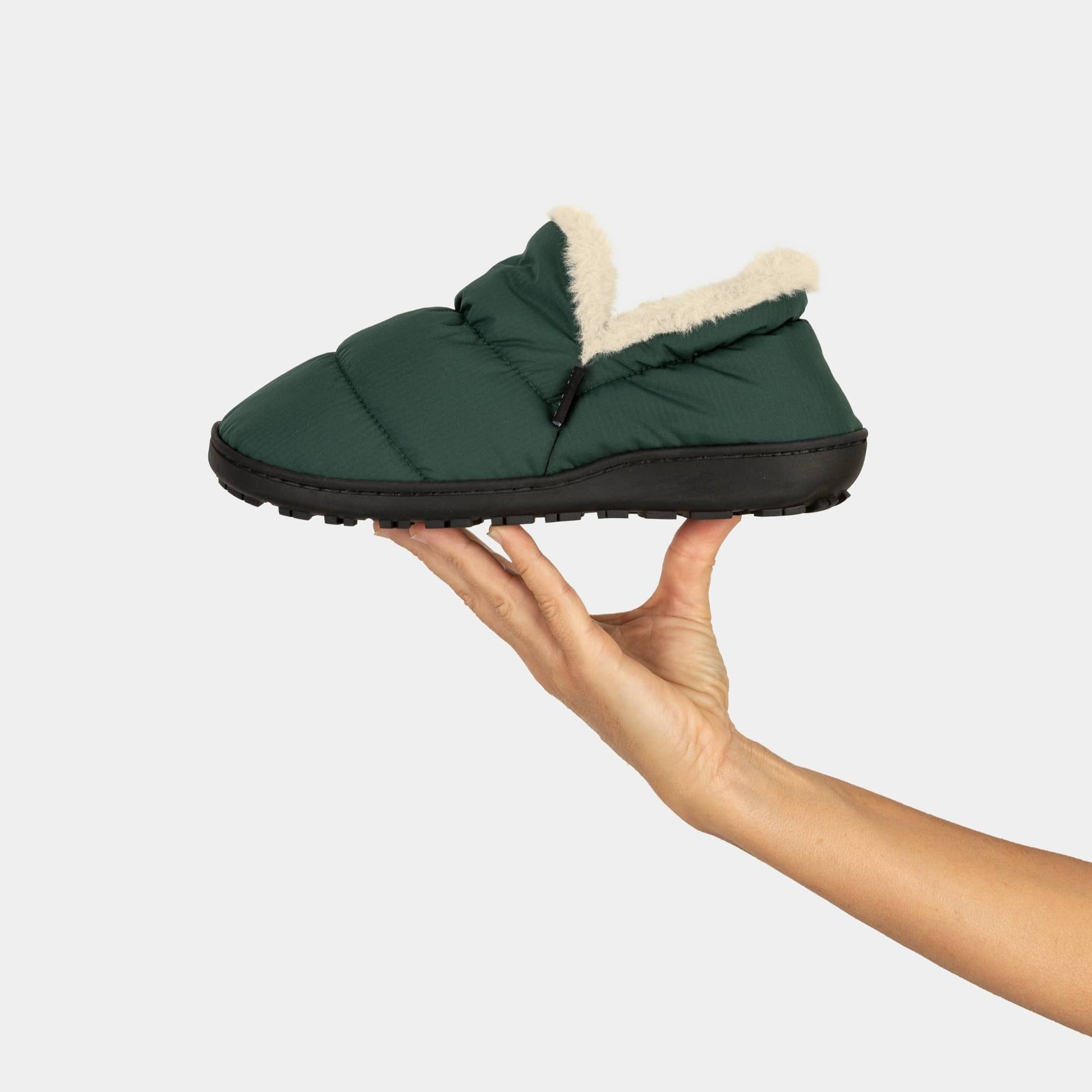 VOITED CloudTouch® Slippers - Lightweight, Indoor/Outdoor Fleece-Lined Camping Slippers - Green Gables-Goodwynn&#39;sGoodwynn&#39;s