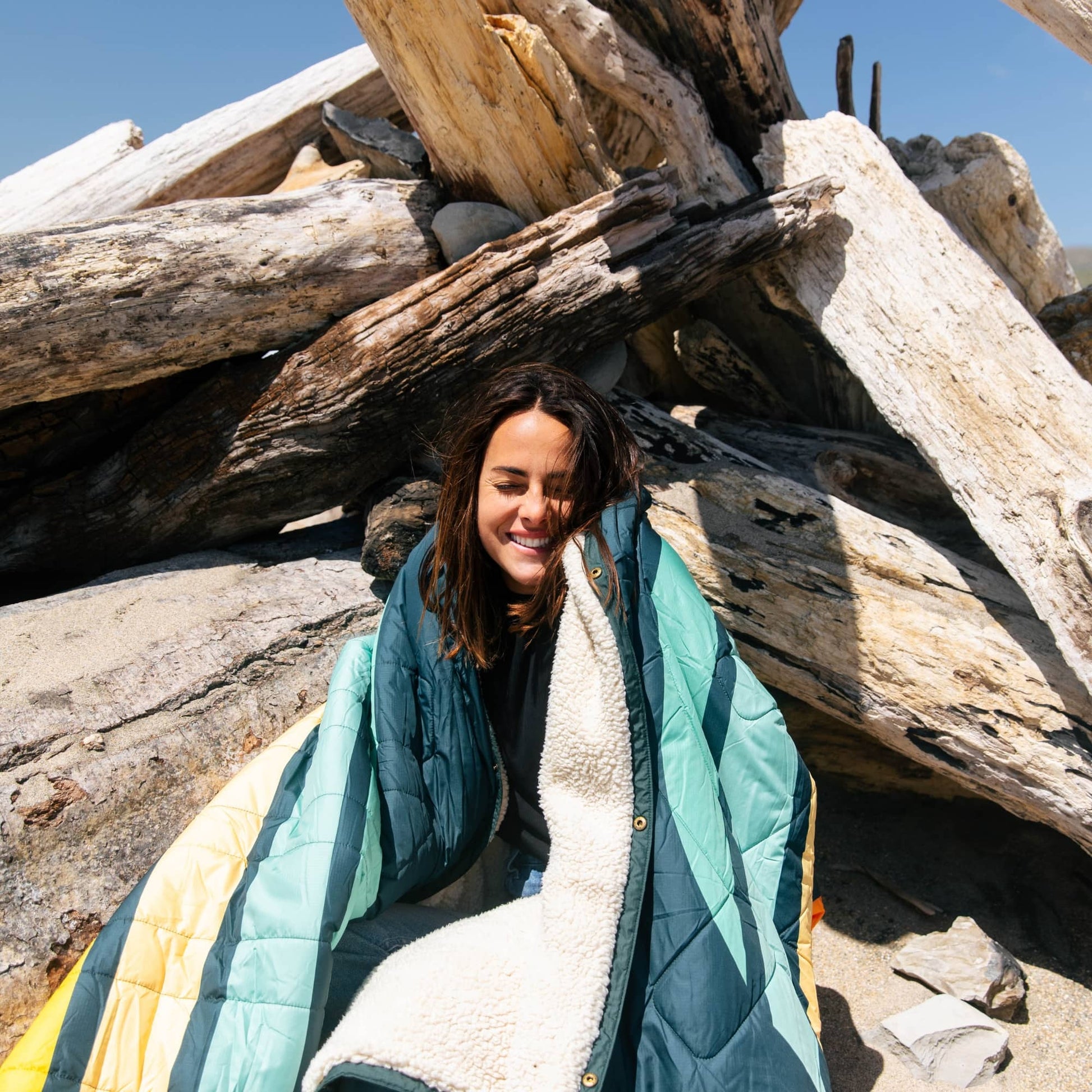 VOITED CloudTouch® Indoor/Outdoor Camping Blanket - Sunrays-Goodwynn&#39;sGoodwynn&#39;s