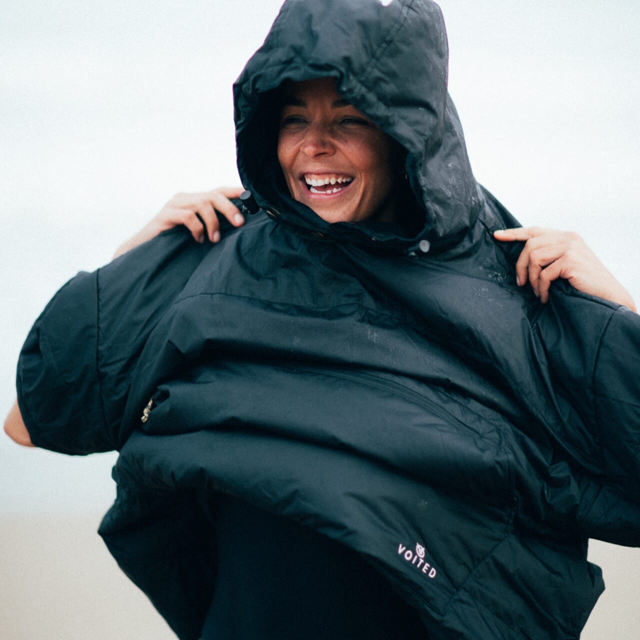 VOITED 2nd Edition Outdoor Poncho for Surfing, Camping, Vanlife & Wild Swimming - Black-Goodwynn&#39;sGoodwynn&#39;s