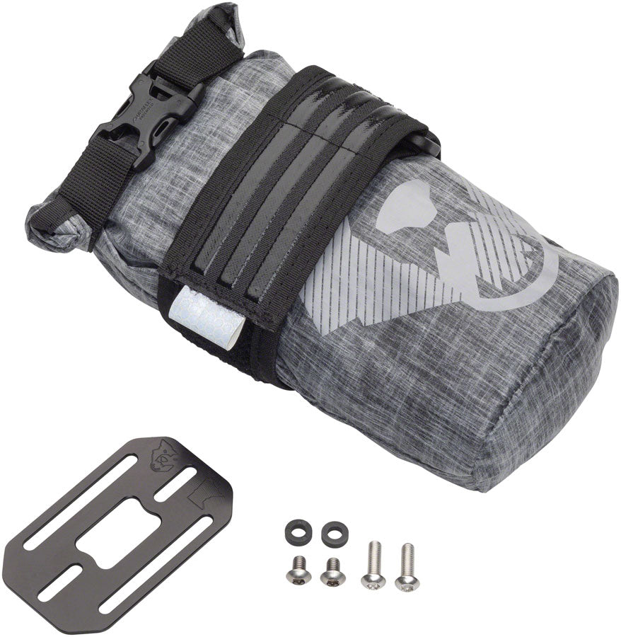 Wolf Tooth B-RAD TekLite Roll-Top Bag and Mounting Plate - 0.6L Black-Goodwynn&#39;sGoodwynn&#39;s