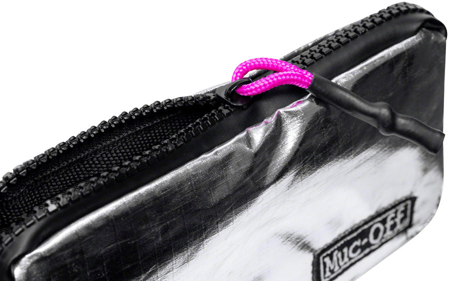 Muc-Off Essentials Case Silver