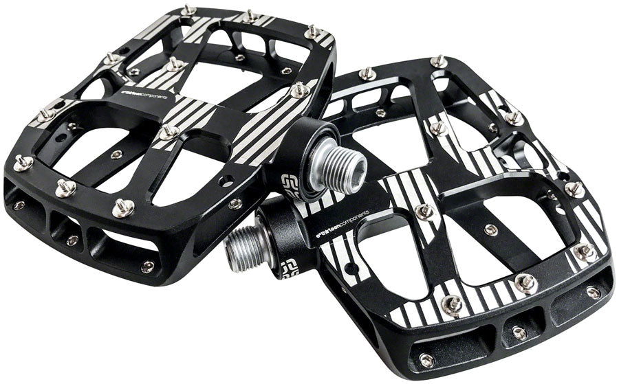 E*thirteen Plus Platform Pedals Aluminum Body - Black-Goodwynn&#39;sGoodwynn&#39;s