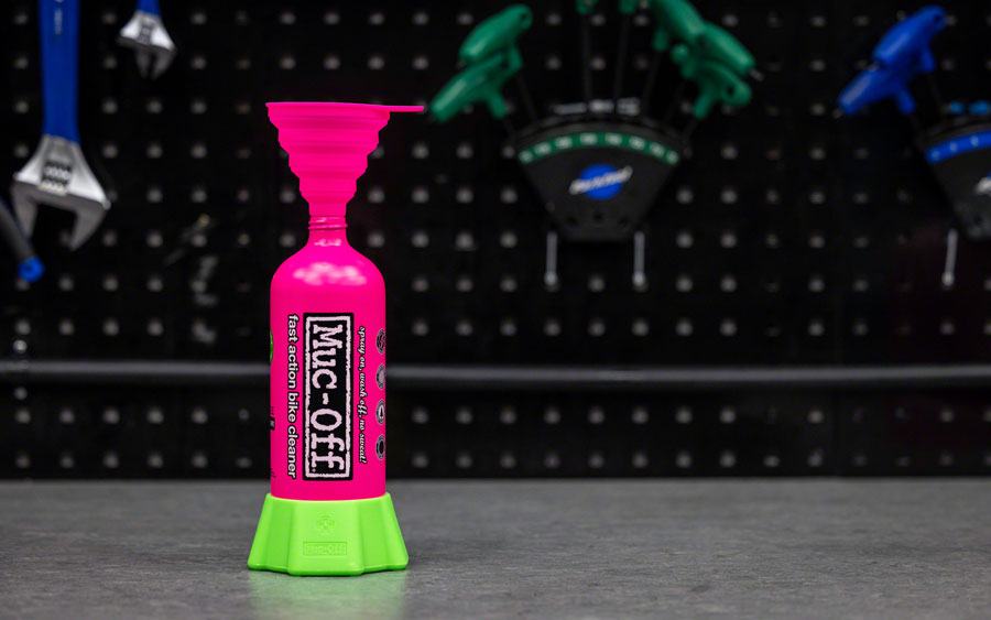 Muc-Off Collapsible Silicone Funnel